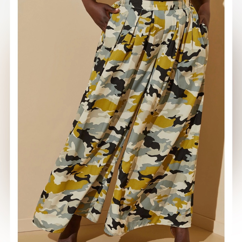 BN Camo Print Wide Leg Pants Size 23/24 & 26/28 - Picture 4 of 14